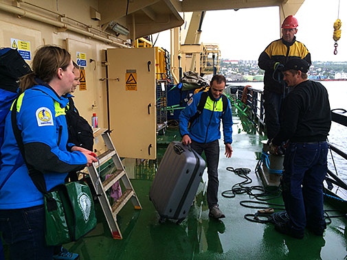 Researchers boarding on the Oden.